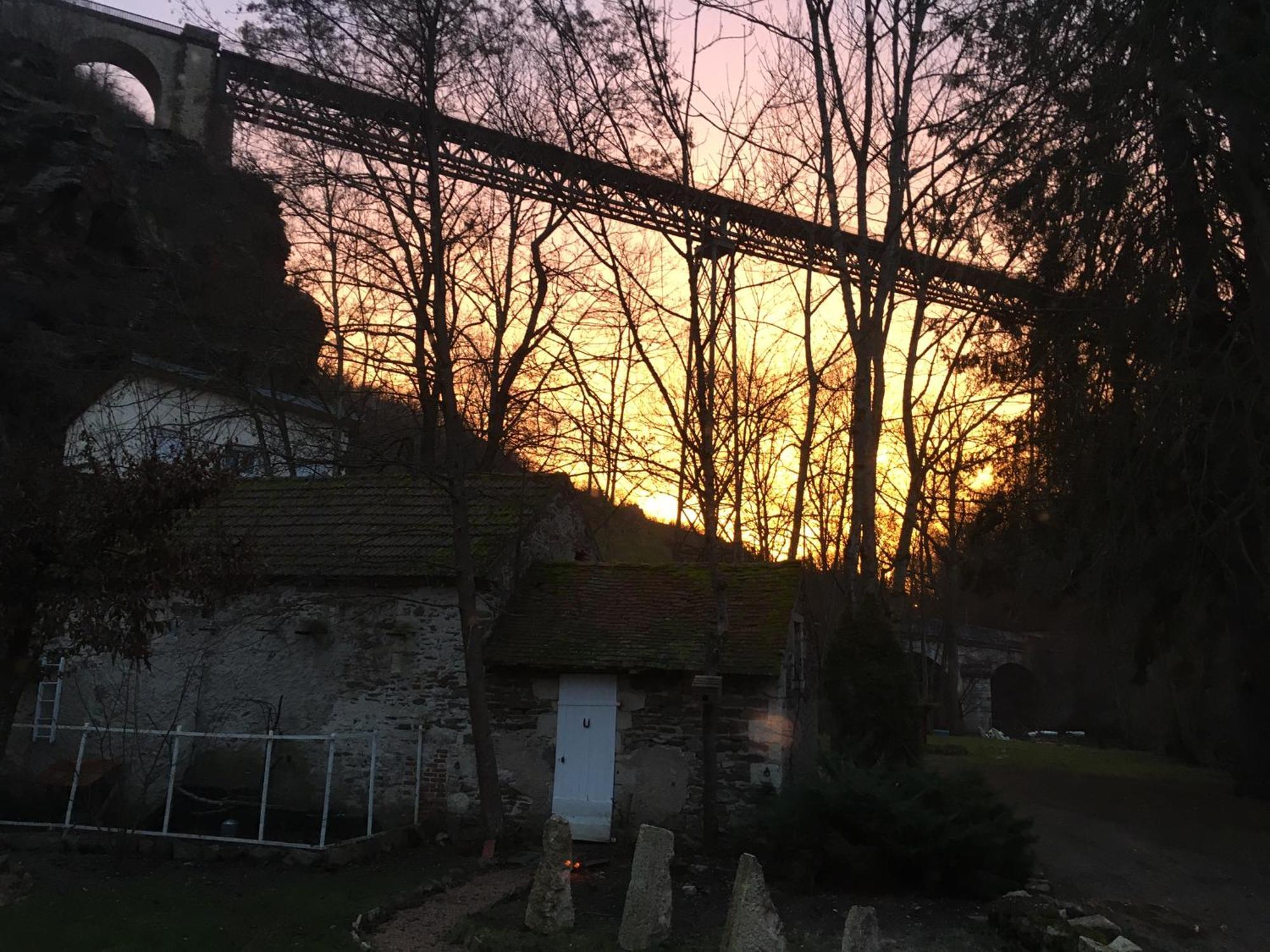 Chambre Sur Une Ile Saint-Bonnet-de-Rochefort ภายนอก รูปภาพ
